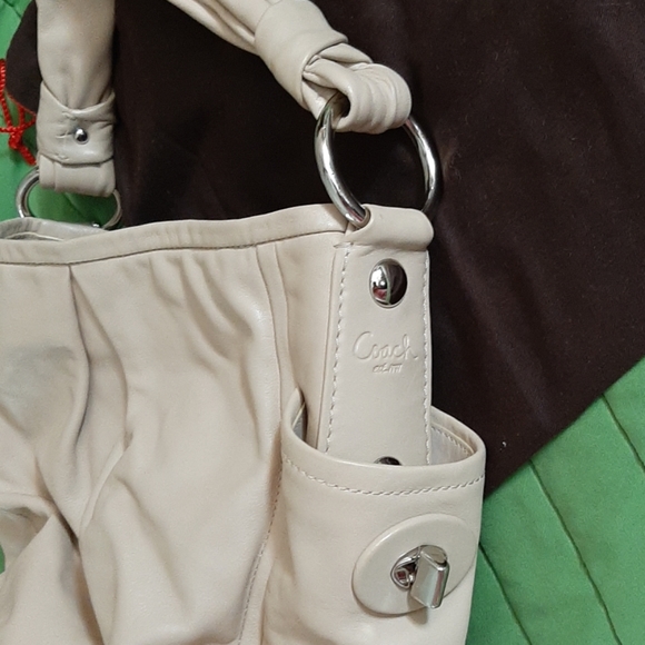 Gorgeous Coach Purse with silver accents - Picture 4 of 8